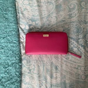 Kate Spade Zip Wallet - Fuschia